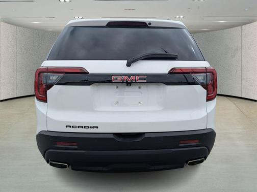 2023 GMC Acadia FWD SLT