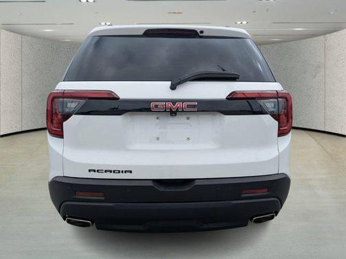 2023 GMC Acadia FWD SLT