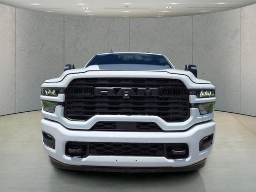 Bright White Clearcoat 2026 RAM 2500 Big Horn Crew Cab 4x4 6'4' Box
