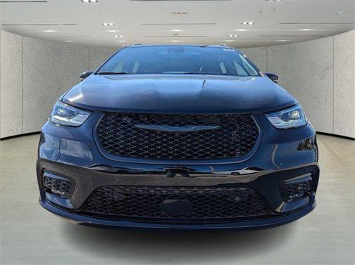 2025 Chrysler Pacifica Hybrid Premium S Appearance Pkg
