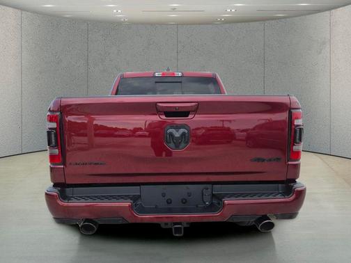 Delmonico Red Pearlcoat 2021 RAM 1500 Limited