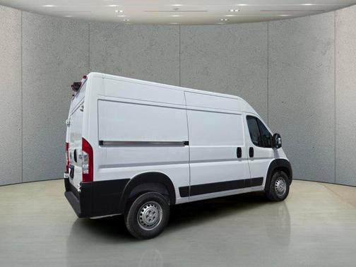Bright White Clearcoat 2026 RAM ProMaster 1500 Base