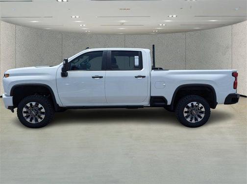 2022 Chevrolet Silverado 2500 Custom