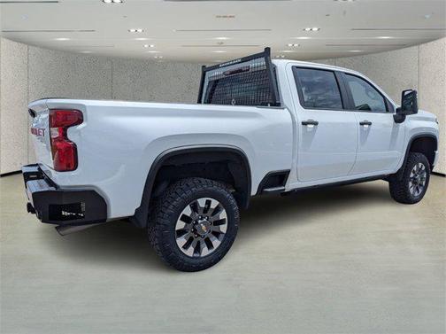 2022 Chevrolet Silverado 2500 Custom