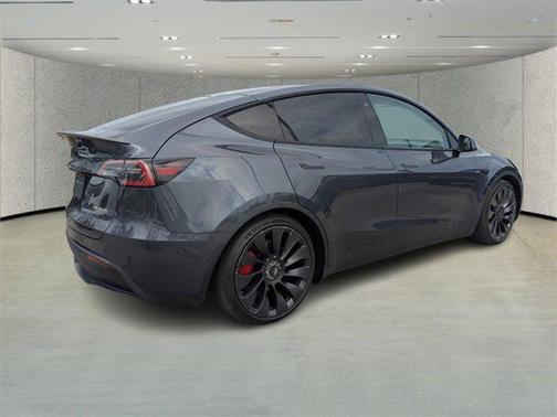 2022 Tesla Model Y Performance Dual Motor All-Wheel Drive