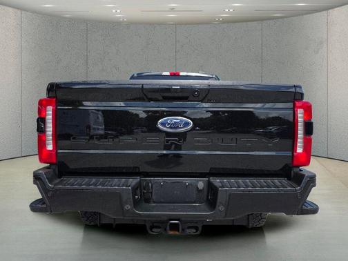 Agate Black Metallic 2023 Ford F-350 Lariat