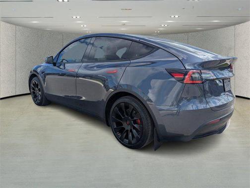 2021 Tesla Model Y Standard Range Rear-Wheel Drive