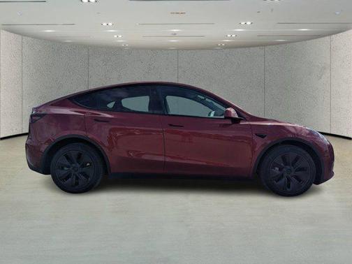 2025 Tesla Model Y Long Range Dual Motor All-Wheel Drive