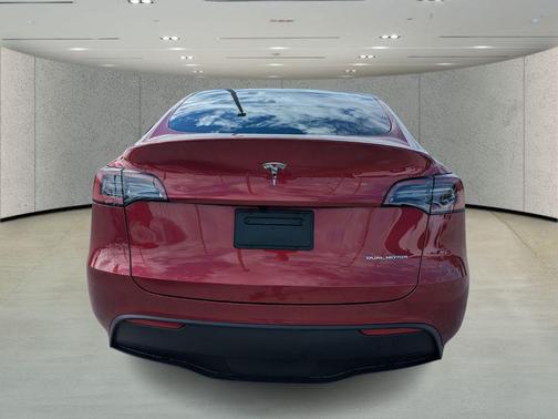 2025 Tesla Model Y Long Range Dual Motor All-Wheel Drive