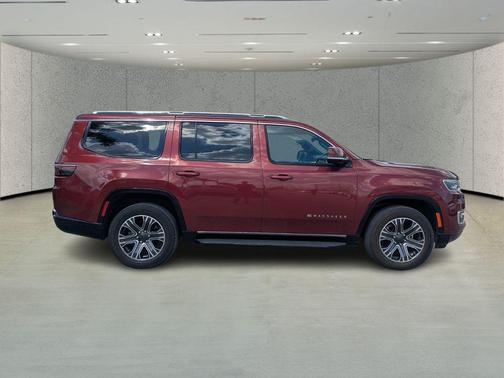 Velvet Red Pearlcoat 2022 Jeep Wagoneer Series III 4x4