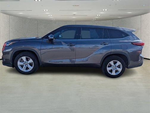 2022 Toyota Highlander L