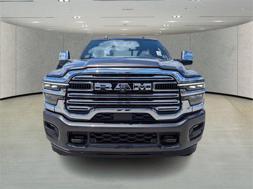 2025 RAM 3500 Laramie Crew Cab 4x4 8' Box