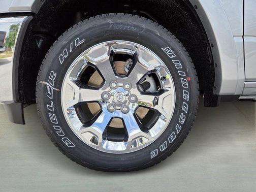 Silver 2026 RAM 1500 Big Horn/Lone Star