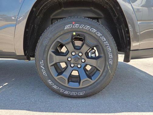 Granite Crystal Metallic Clearcoat 2026 RAM 1500 Big Horn/Lone Star