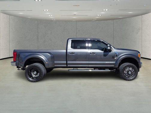 2017 Ford F-450 Lariat