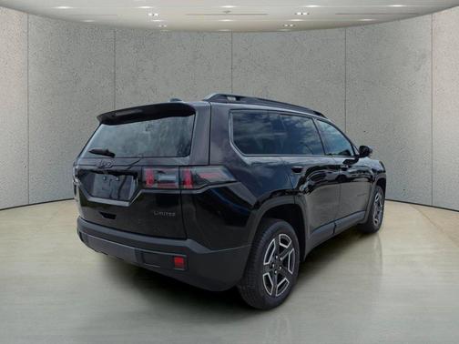 Diamond Black Crystal Pearlcoat 2026 Jeep Cherokee Limited