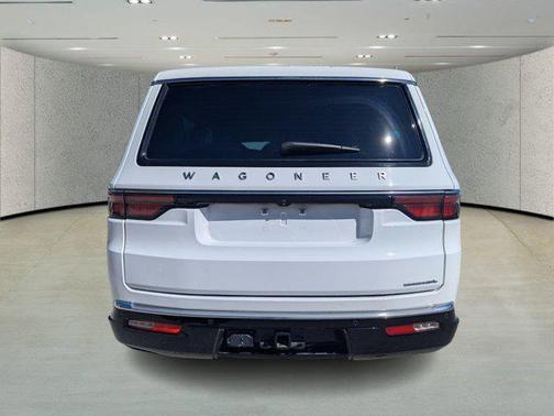 2023 Jeep Wagoneer L Series II 4x2