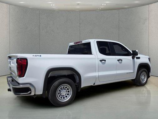 Summit White 2025 GMC Sierra 1500 Pro