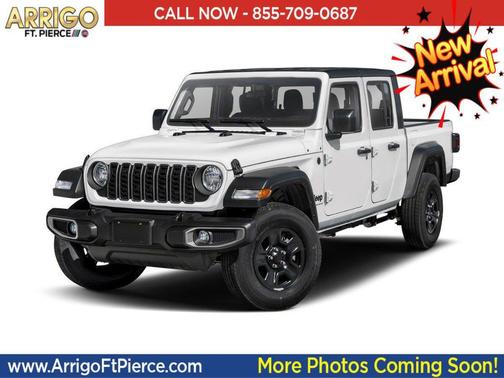 Black Clearcoat 2026 Jeep Gladiator Sahara 4x4