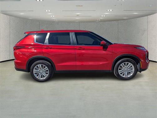 2024 Mitsubishi Outlander ES 2.5 2WD
