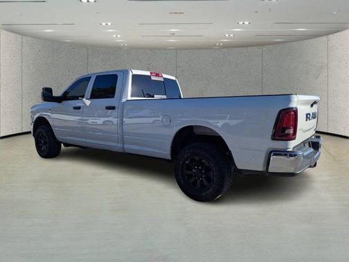 2025 RAM 3500 Tradesman Crew Cab 4x4 8' Box