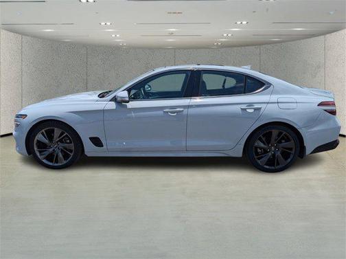 2023 Genesis G70 2.0T RWD