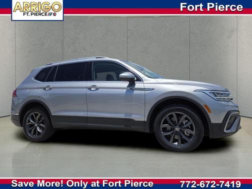 Silver Metallic 2023 Volkswagen Tiguan 2.0T SE