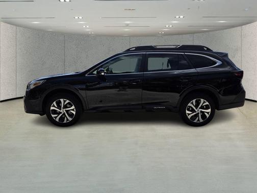 Crystal Black Silica 2022 Subaru Outback Limited XT
