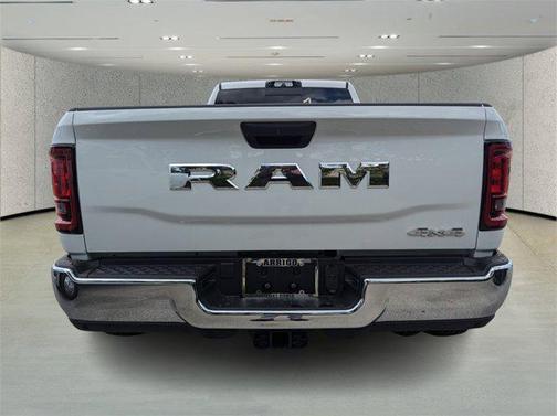 2025 RAM 3500 Tradesman Crew Cab 4x4 8' Box