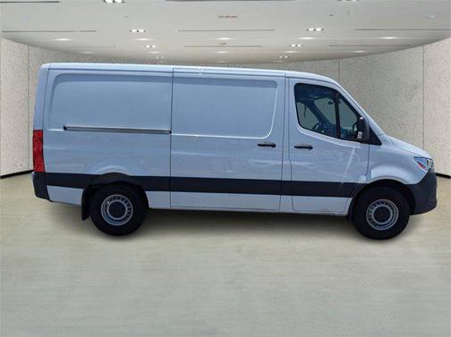 2023 Mercedes-Benz Sprinter 2500 Standard Roof