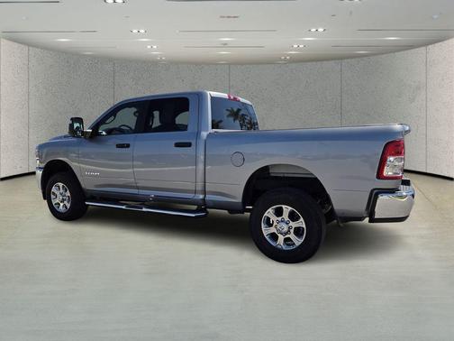 Billet Silver Metallic Clearcoat 2024 RAM 2500 Big Horn Crew Cab 4x4 6'4' Box