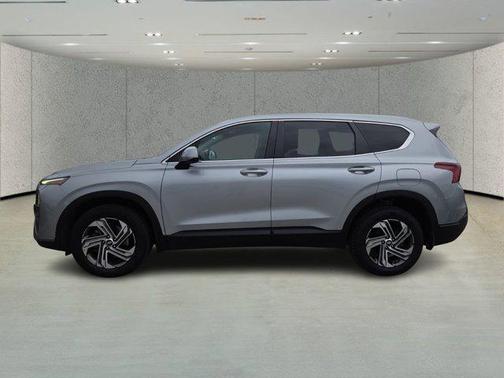 2022 Hyundai SANTA FE SE