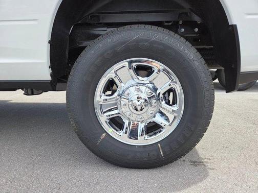 2026 RAM 2500 Tradesman Crew Cab 4x4 8' Box