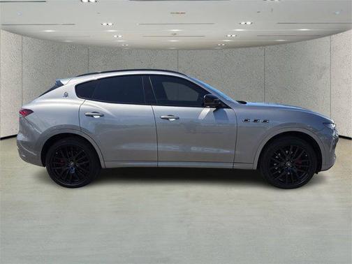 2021 Maserati Levante Base