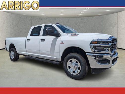 2025 RAM 2500 Tradesman Crew Cab 4x4 8' Box