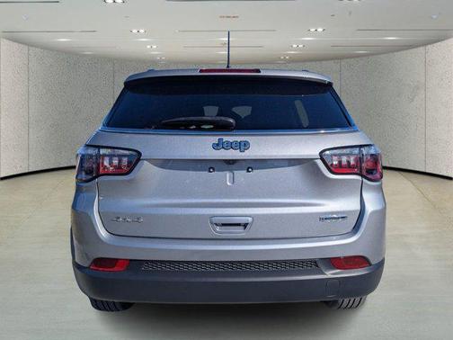 2023 Jeep Compass Latitude Lux