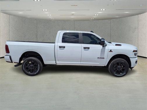 2025 RAM 2500 Big Horn Crew Cab 4x4 6'4' Box