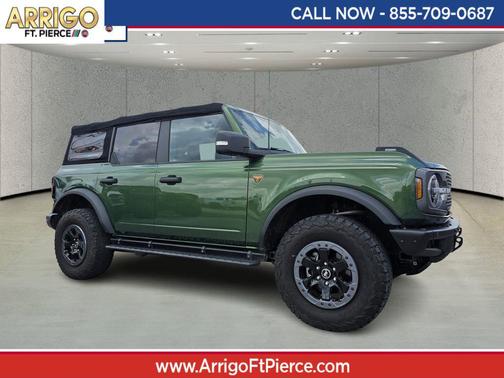 Eruption Green Metallic 2022 Ford Bronco Badlands