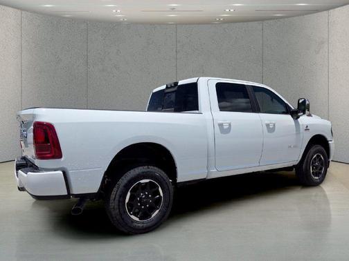 Bright White Clearcoat 2026 RAM 2500 Laramie Crew Cab 4x4 6'4' Box