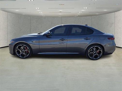 2022 Alfa Romeo Giulia Ti