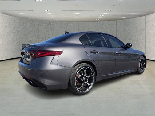 2022 Alfa Romeo Giulia Ti