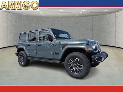 2026 Jeep Wrangler 4-Door Sahara 4x4
