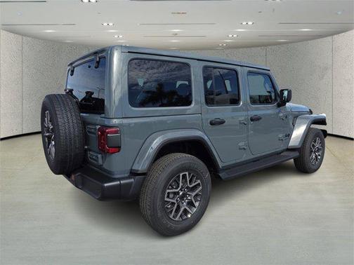 2026 Jeep Wrangler 4-Door Sahara 4x4