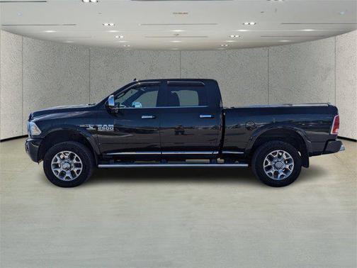 2017 RAM 2500 Limited Crew Cab 4x4 6'4' Box