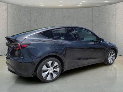 Stealth Gray 2024 Tesla Model Y Long Range Single Motor Rear-Wheel Drive