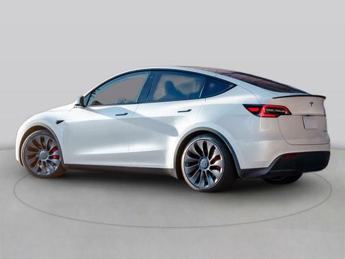 Stealth Gray 2024 Tesla Model Y Long Range Single Motor Rear-Wheel Drive