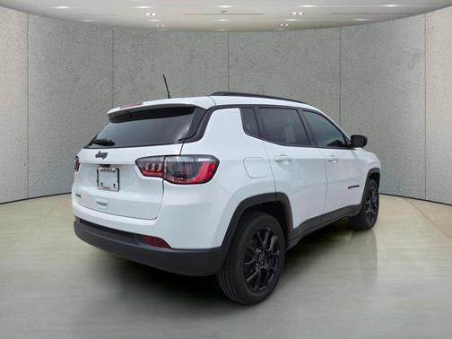 Bright White Clearcoat 2026 Jeep Compass Sport