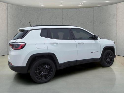 Bright White Clearcoat 2026 Jeep Compass Sport