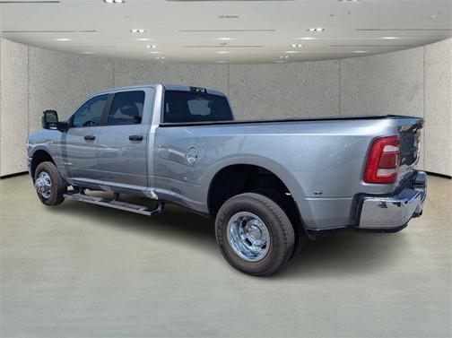 2024 RAM 3500 Big Horn Crew Cab 4x4 8' Box