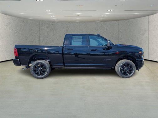 2026 RAM 2500 Laramie Crew Cab 4x4 6'4' Box